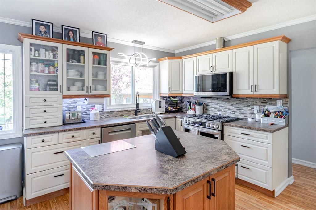 9811 95 Street   - Photo 15