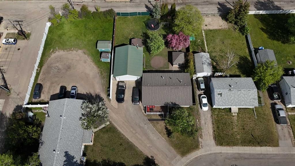 9811 95 Street   - Photo 32