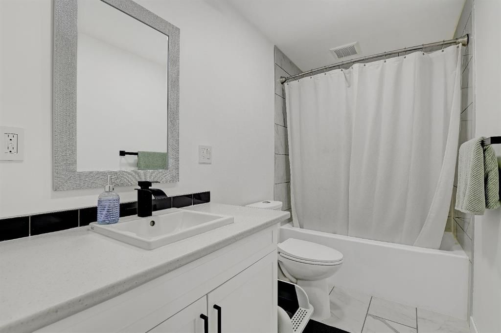 9054 81 Avenue  - Photo 31