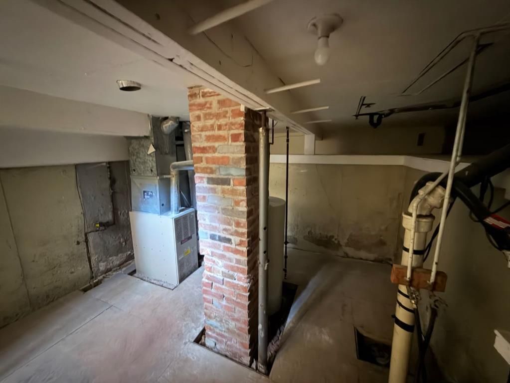 9657 Hillcrest Drive  - Photo 17