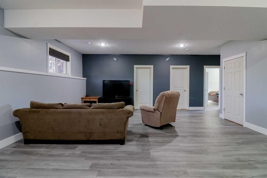 10113 93 Street   - Photo 26