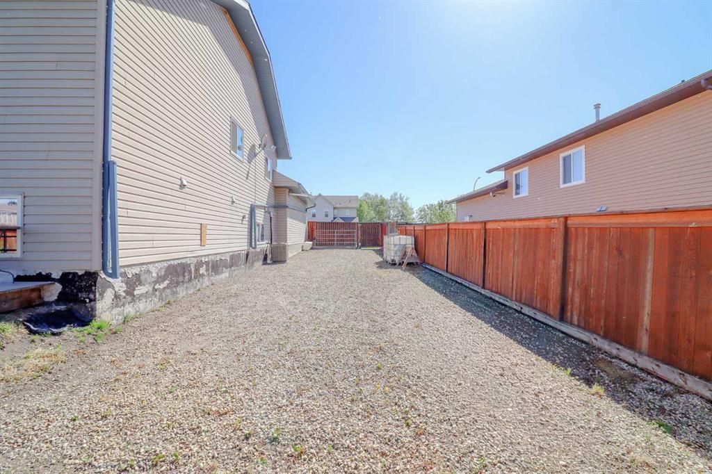 10113 93 Street   - Photo 32