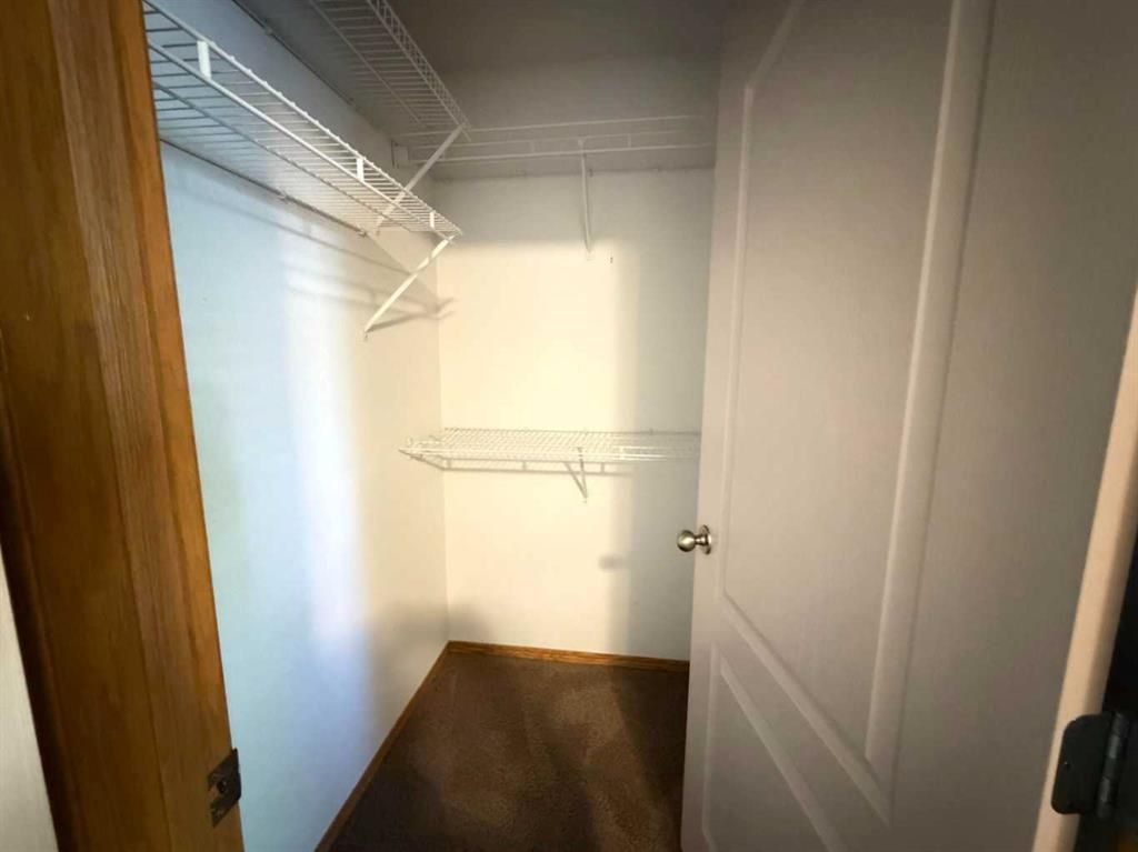 144 Pinnacle Avenue  - Photo 12
