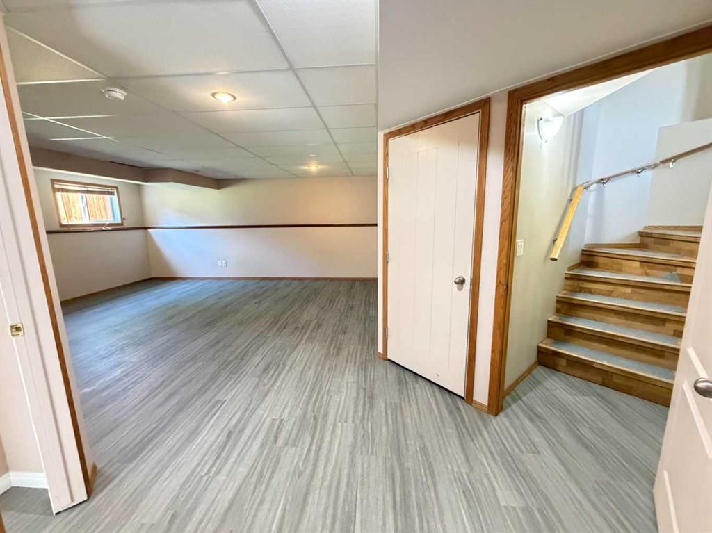 144 Pinnacle Avenue  - Photo 17