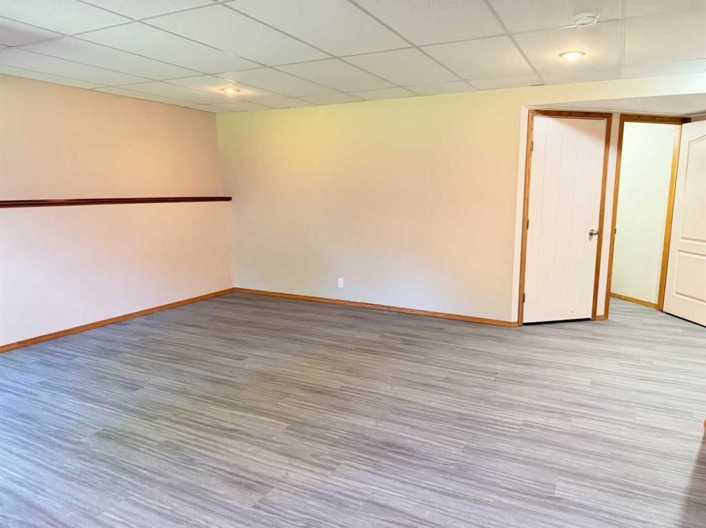 144 Pinnacle Avenue  - Photo 21