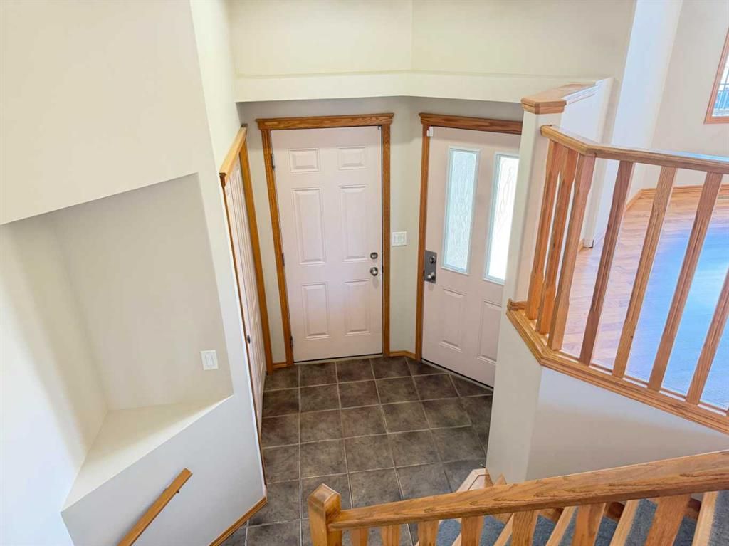 144 Pinnacle Avenue  - Photo 3