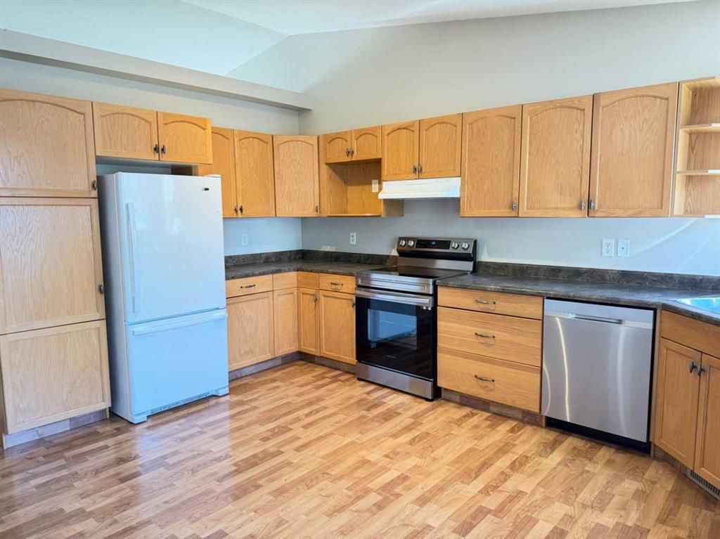 144 Pinnacle Avenue  - Photo 8