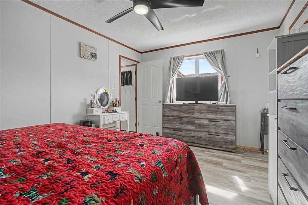9530 112 Avenue  - Photo 15