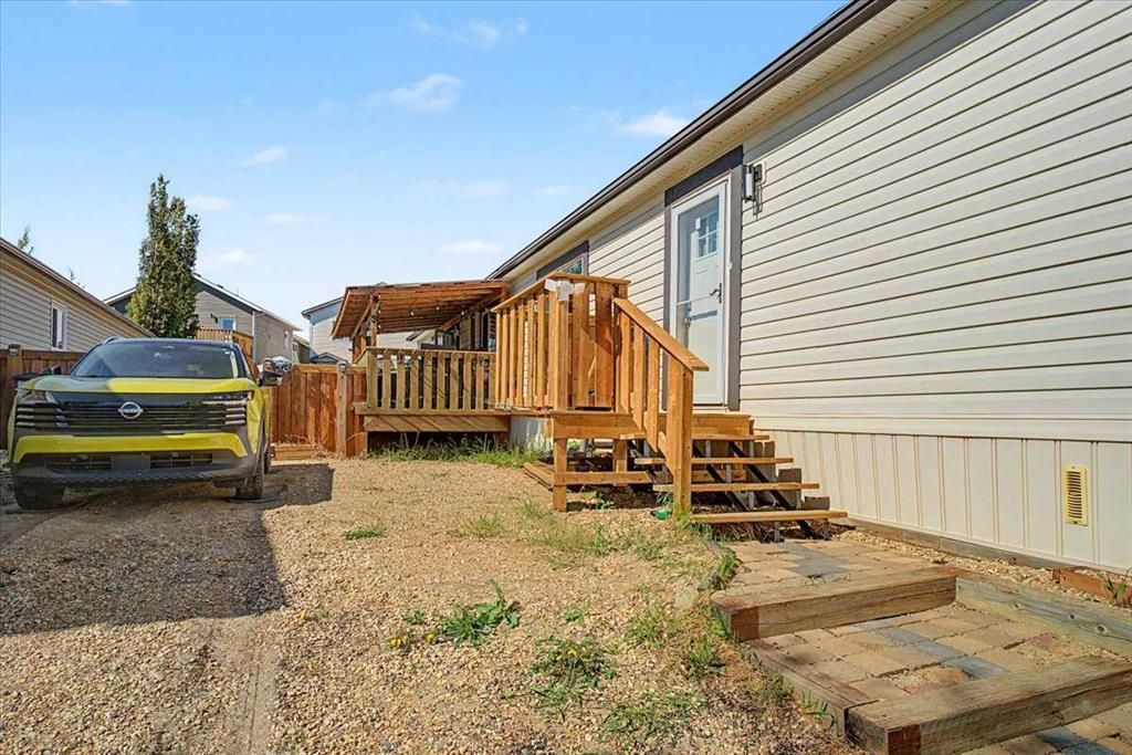 9530 112 Avenue  - Photo 4