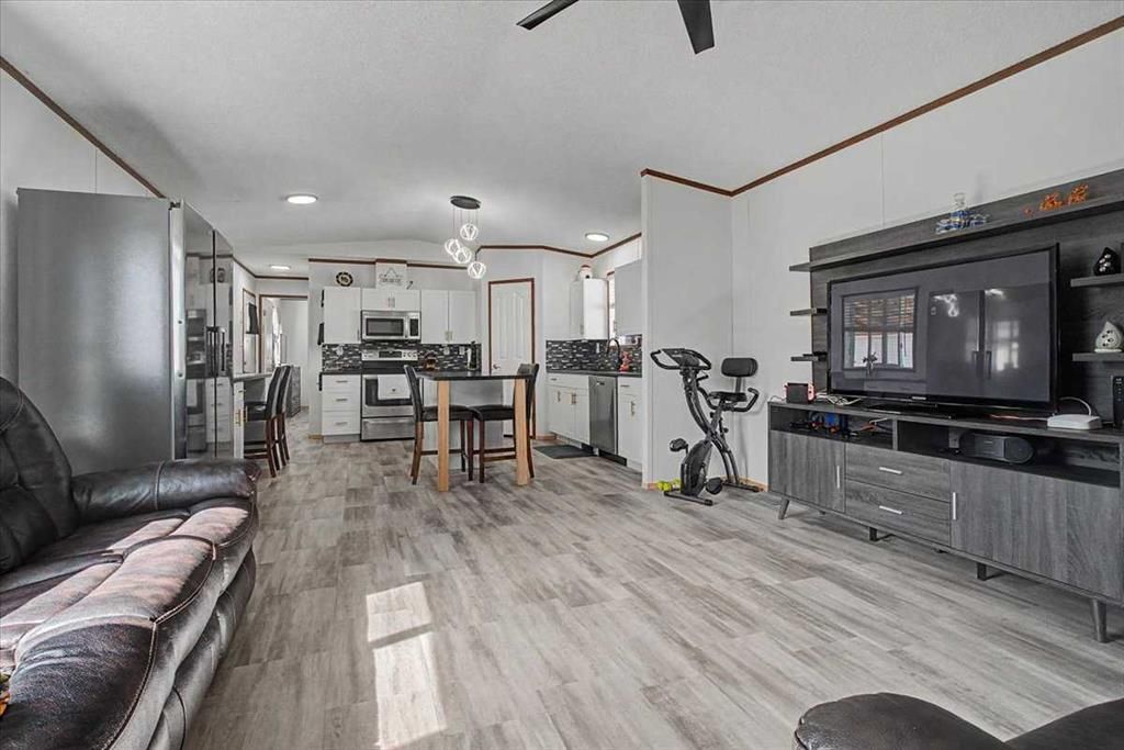 9530 112 Avenue  - Photo 5