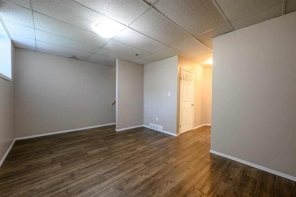 9249 94 Avenue  - Photo 13