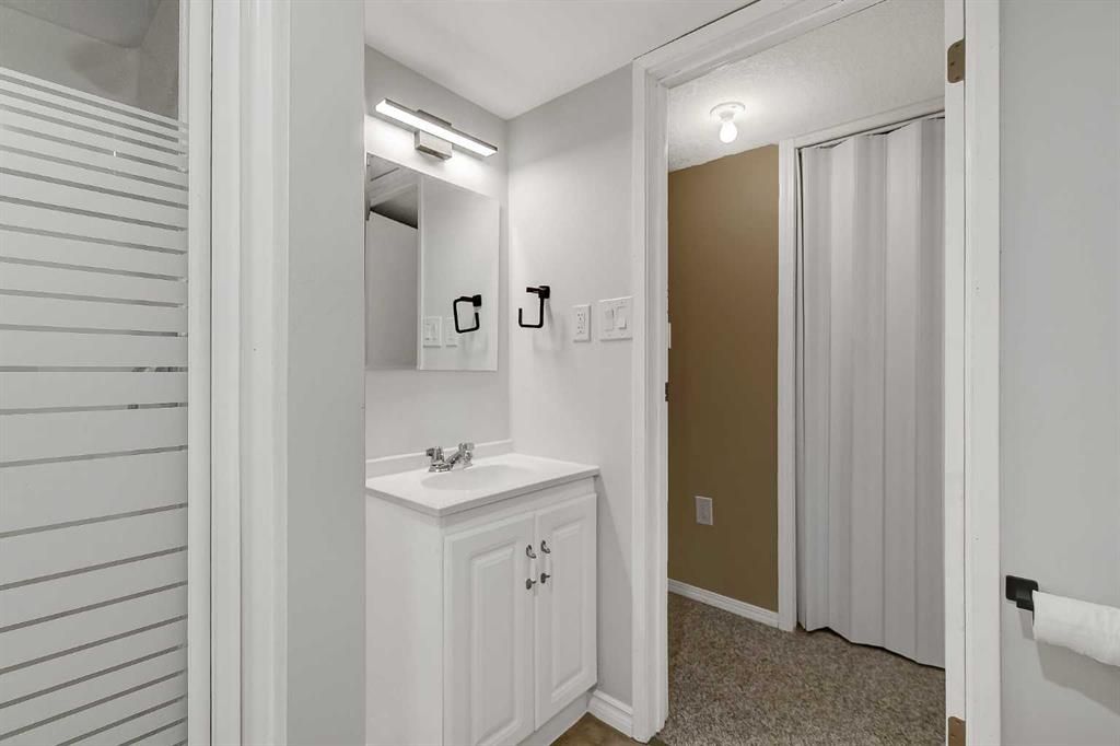 6625 Poplar Drive  - Photo 31