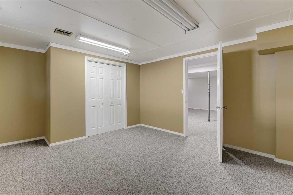 6625 Poplar Drive  - Photo 35