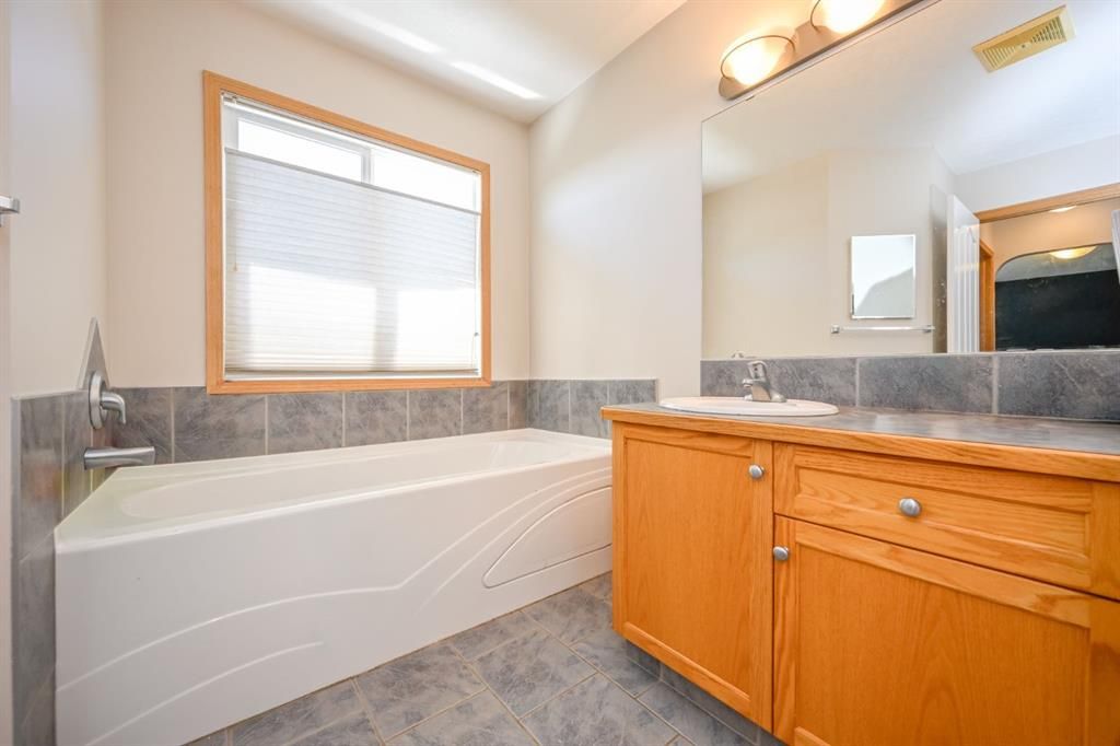 8933 114 Avenue  - Photo 18