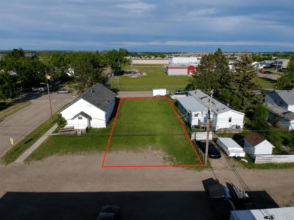9828 99 Street  - Photo 3
