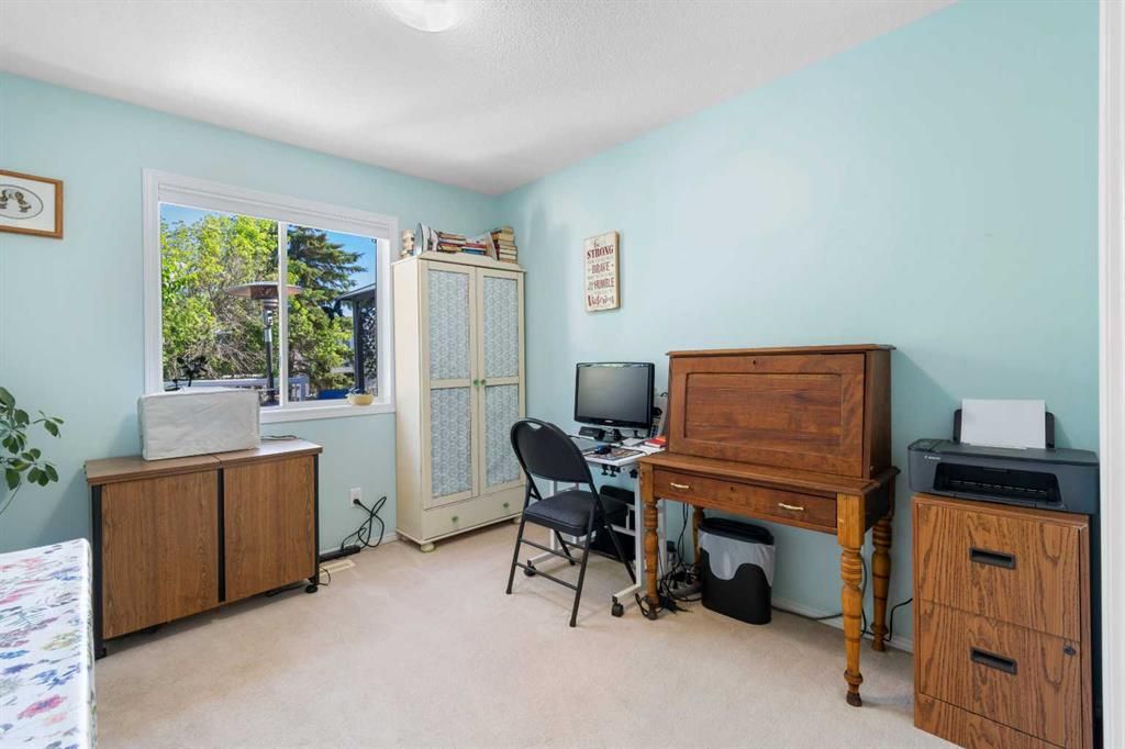 7701 106A Street  - Photo 17
