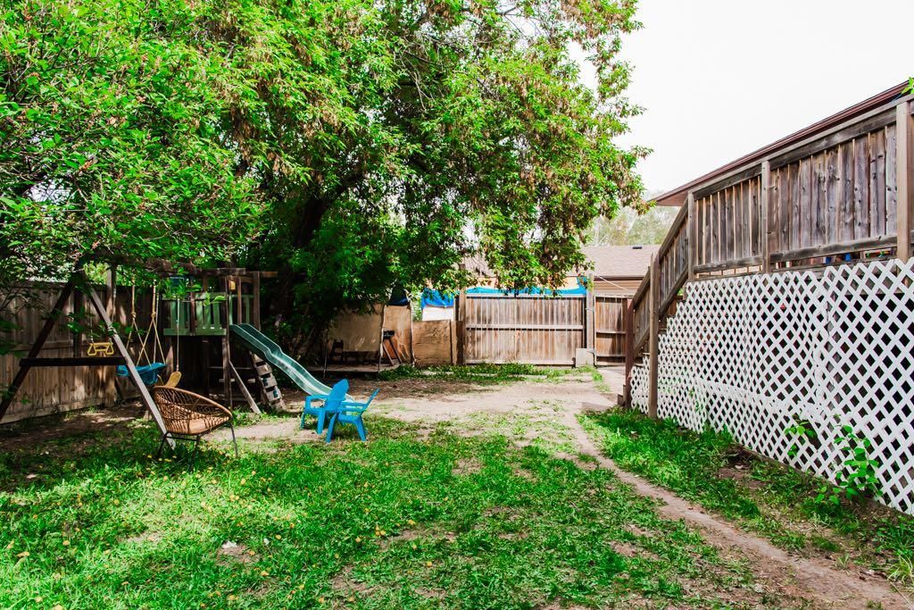 9332 70A Avenue  - Photo 32