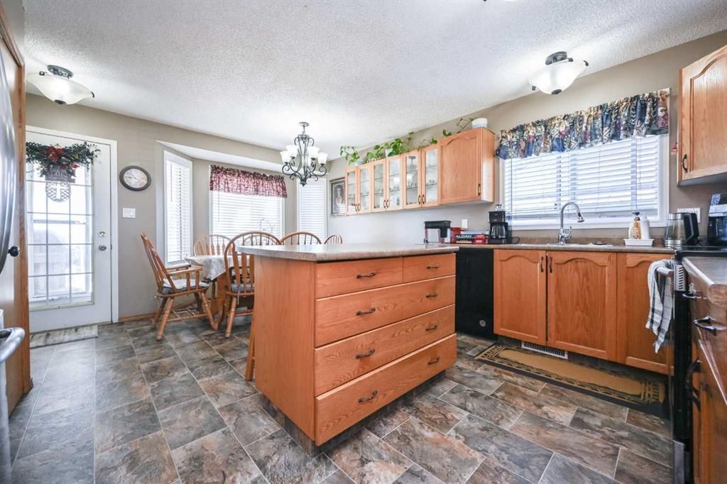12017 95B Street  - Photo 5