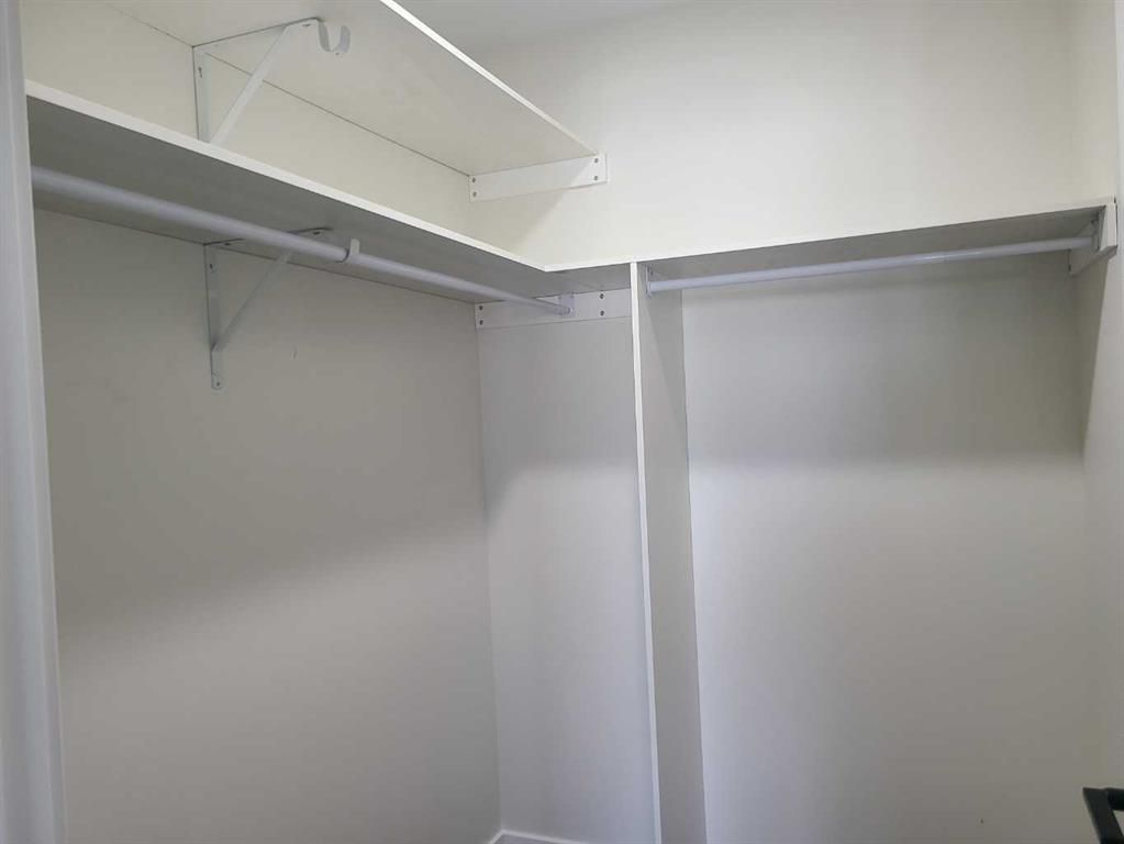 10007 99 Street  - Photo 16