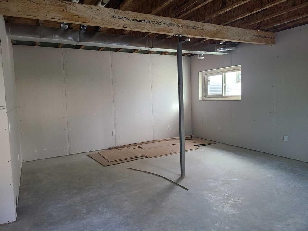 10007 99 Street  - Photo 26