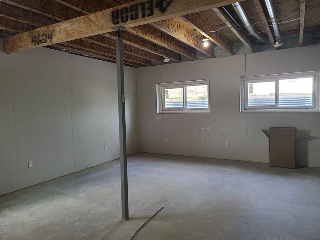 10007 99 Street  - Photo 28