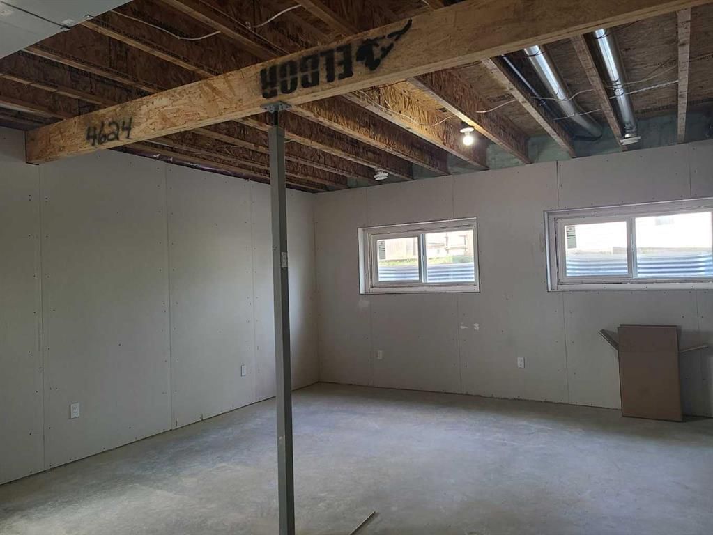 10007 99 Street  - Photo 29
