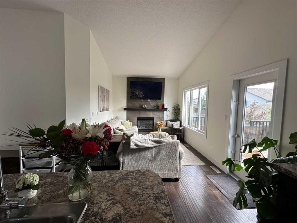 A &amp; B, 12429 103B Street  - Photo 13