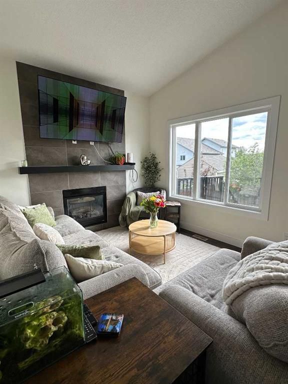 A &amp; B, 12429 103B Street  - Photo 18