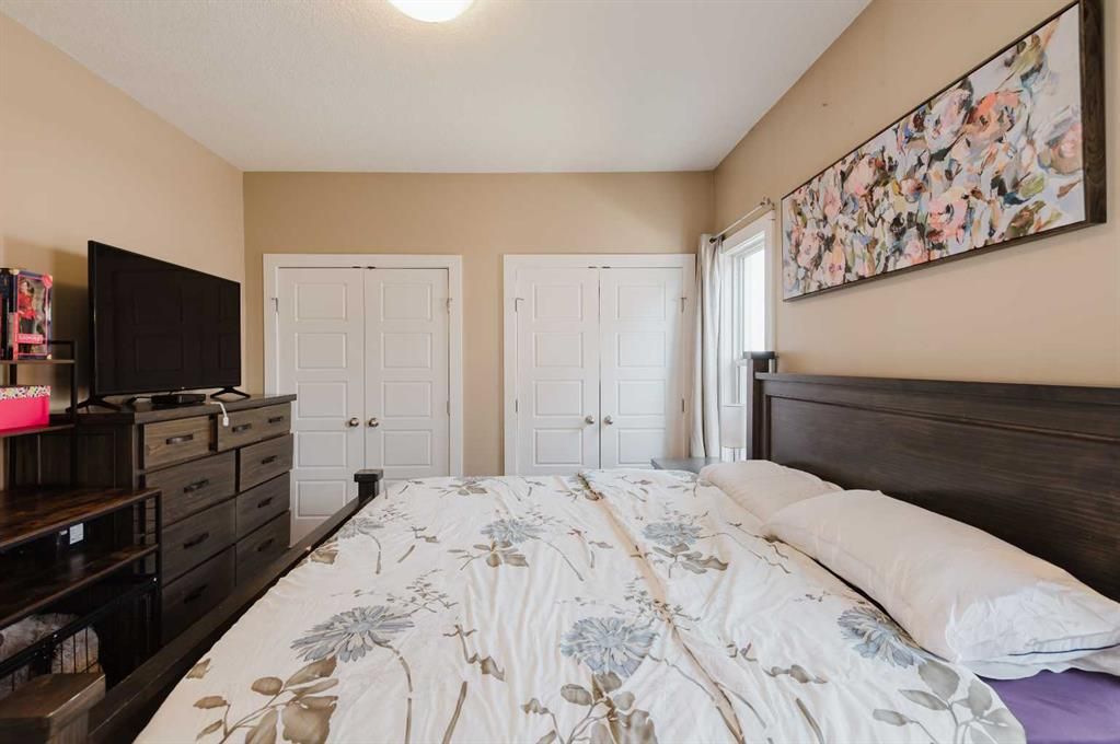 A &amp; B, 12429 103B Street  - Photo 21