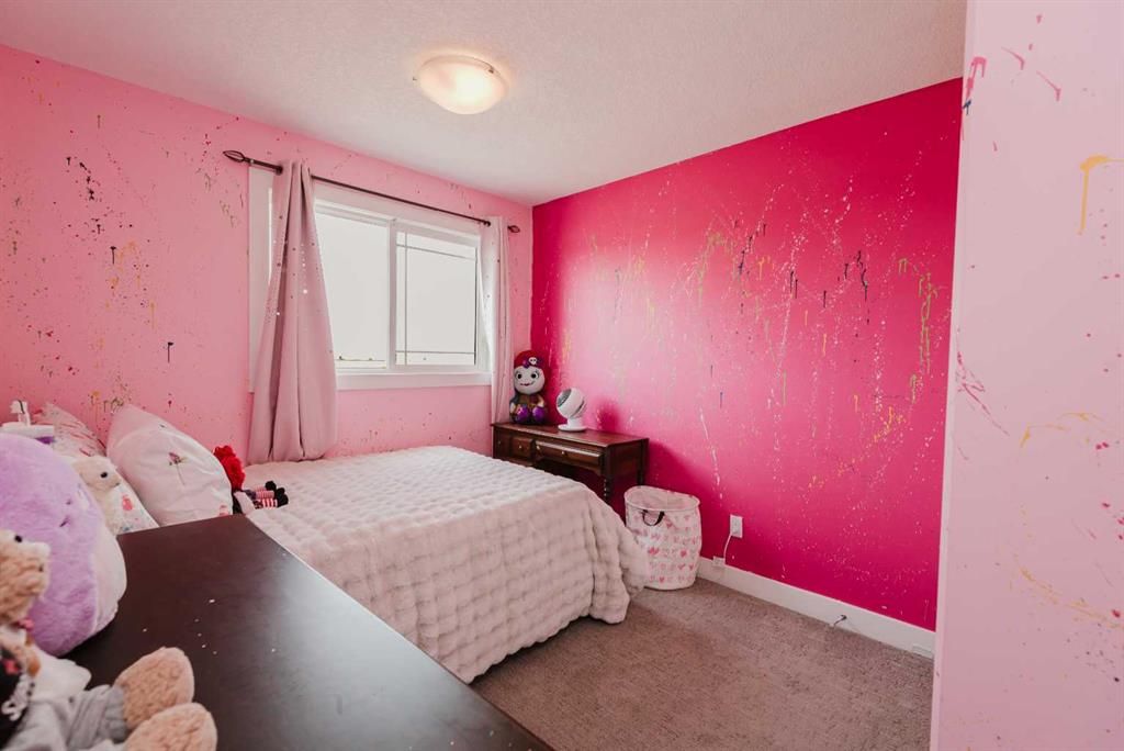 A &amp; B, 12429 103B Street  - Photo 26