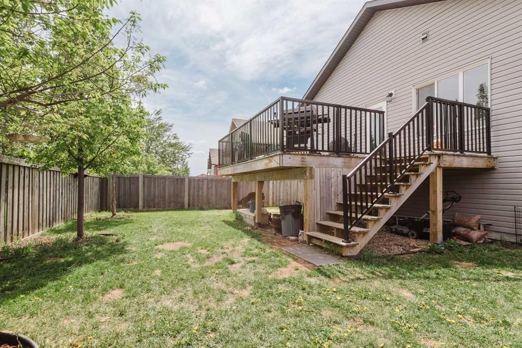 A &amp; B, 12429 103B Street  - Photo 4