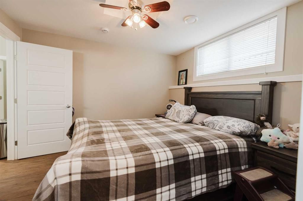 A &amp; B, 12429 103B Street  - Photo 41