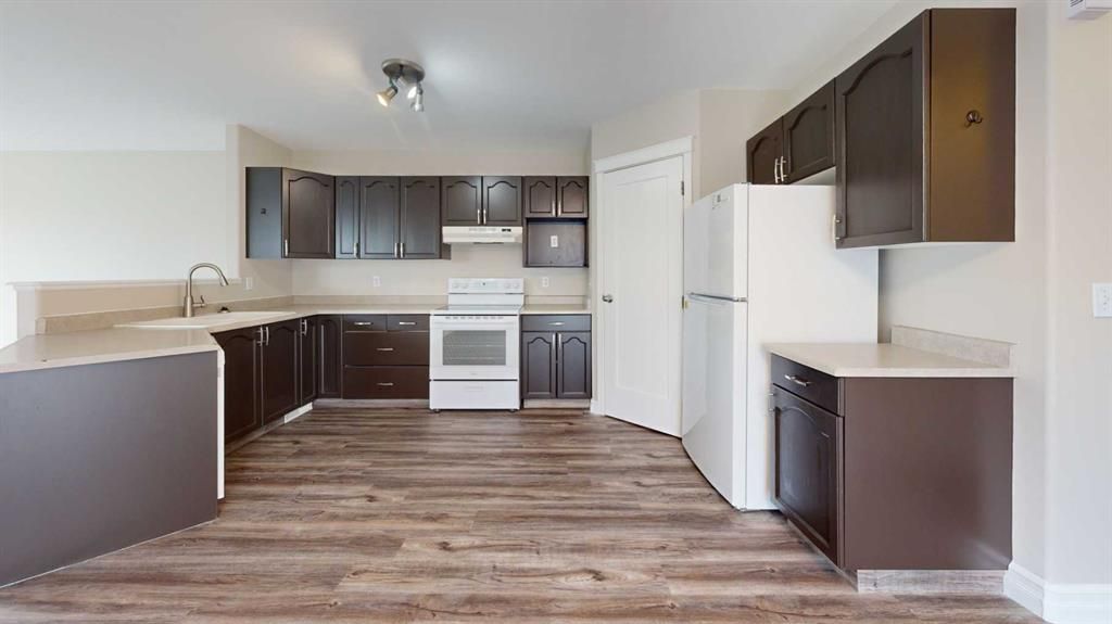 10518 72 Avenue  - Photo 6