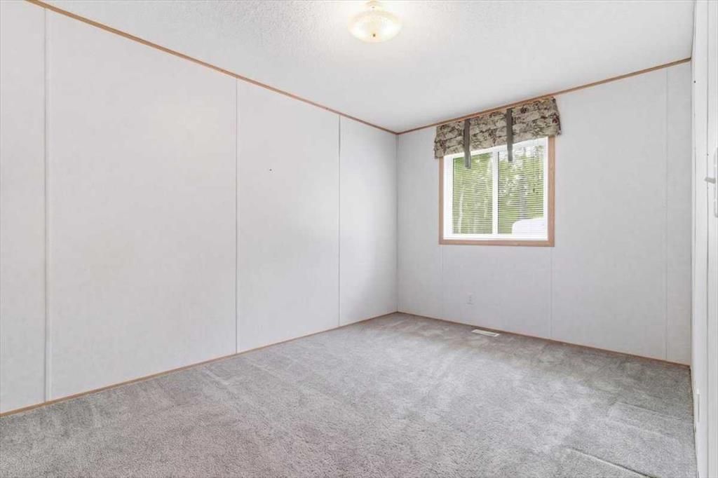 70, 25039 Township Road 722   - Photo 14