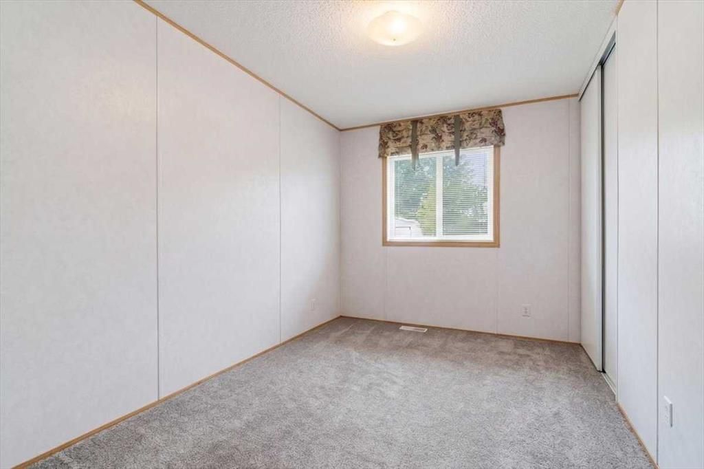 70, 25039 Township Road 722   - Photo 16