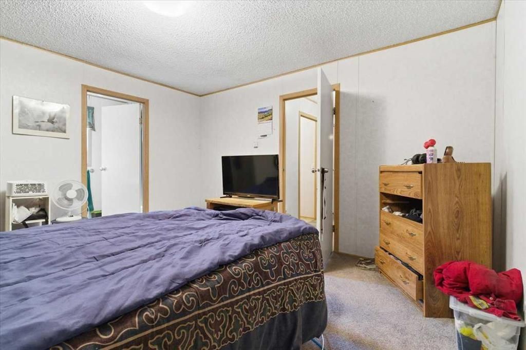 70, 25039 Township Road 722   - Photo 22