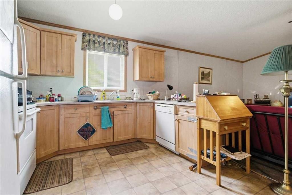 70, 25039 Township Road 722   - Photo 7