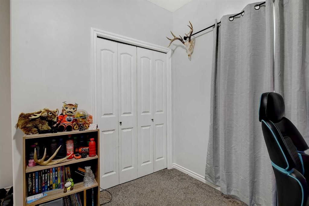 10228 94 Street  - Photo 16