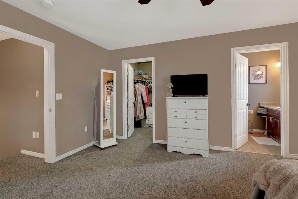 10228 94 Street  - Photo 18