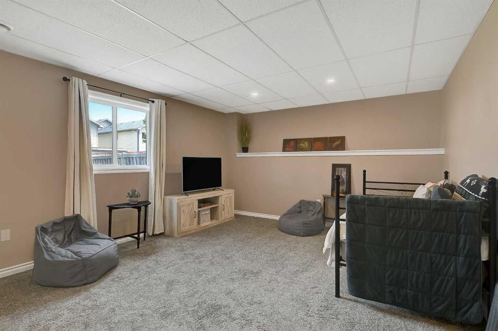 10228 94 Street  - Photo 26