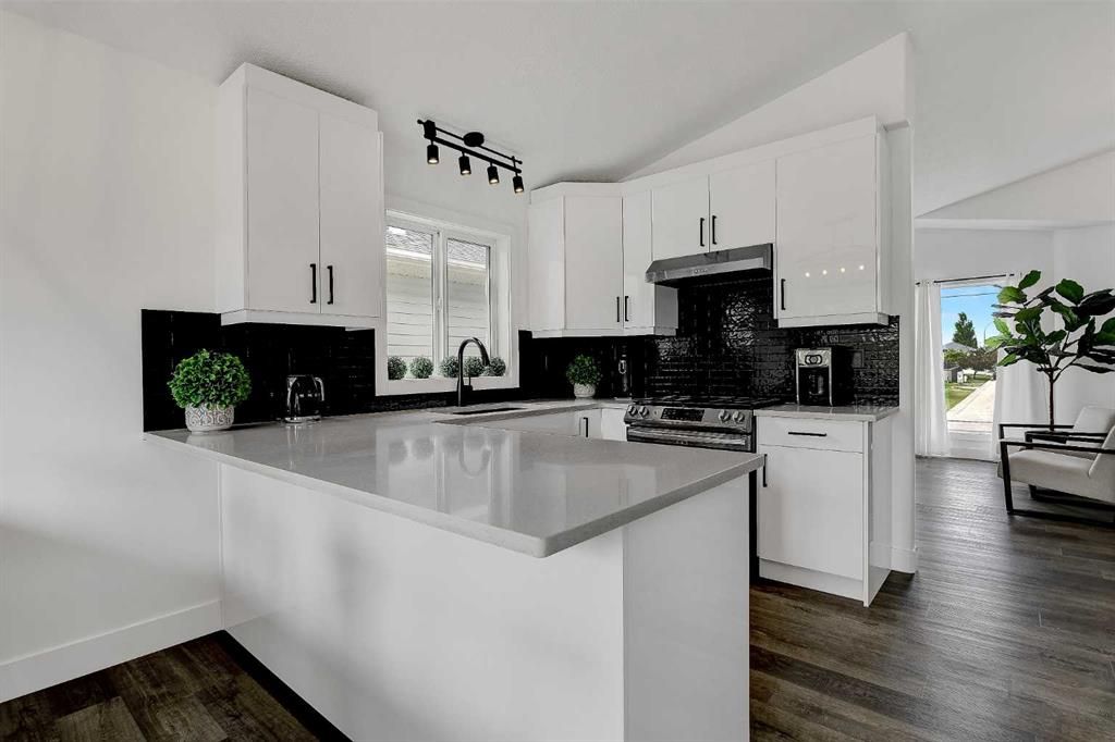 6329 87 Street  - Photo 8