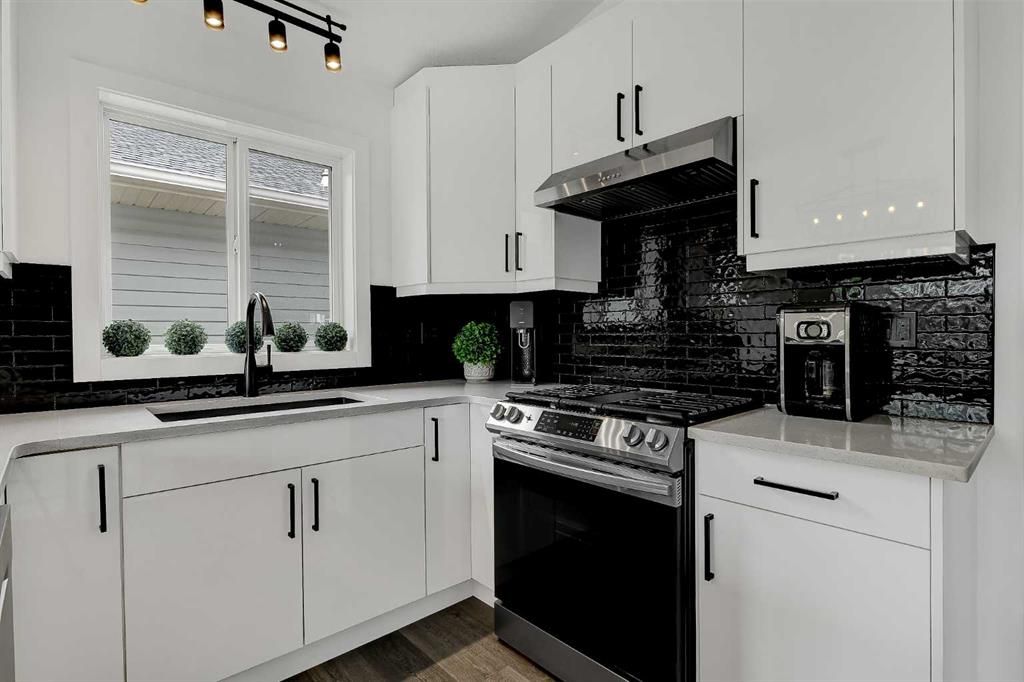6329 87 Street  - Photo 9