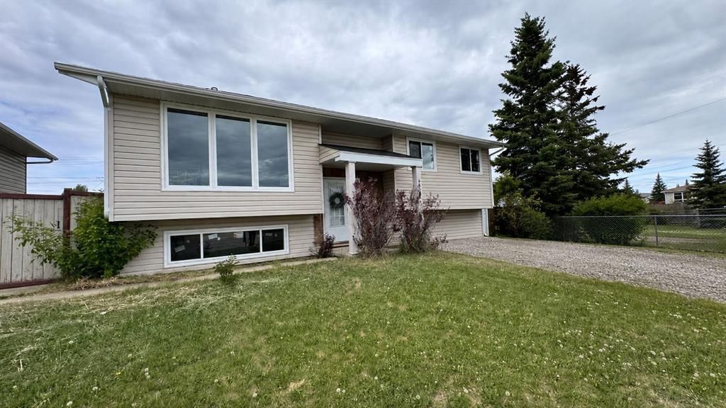 9928 93 Avenue  - Photo 2