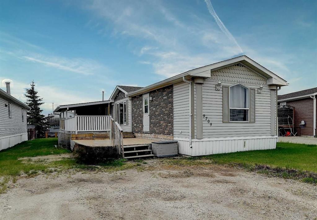 9709 110 Avenue  - Photo 2