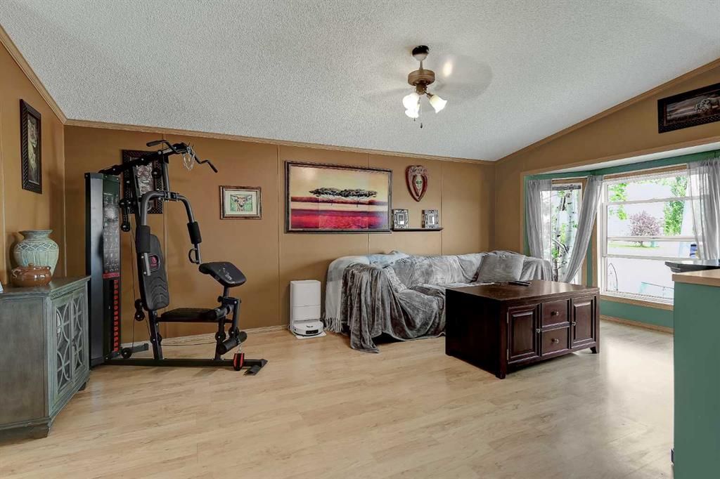 9021 85 Avenue  - Photo 6