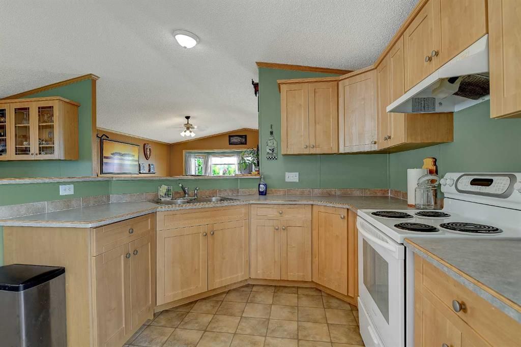 9021 85 Avenue  - Photo 9
