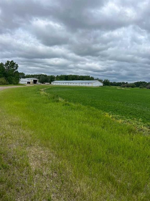 714002 Range Road 85   - Photo 4