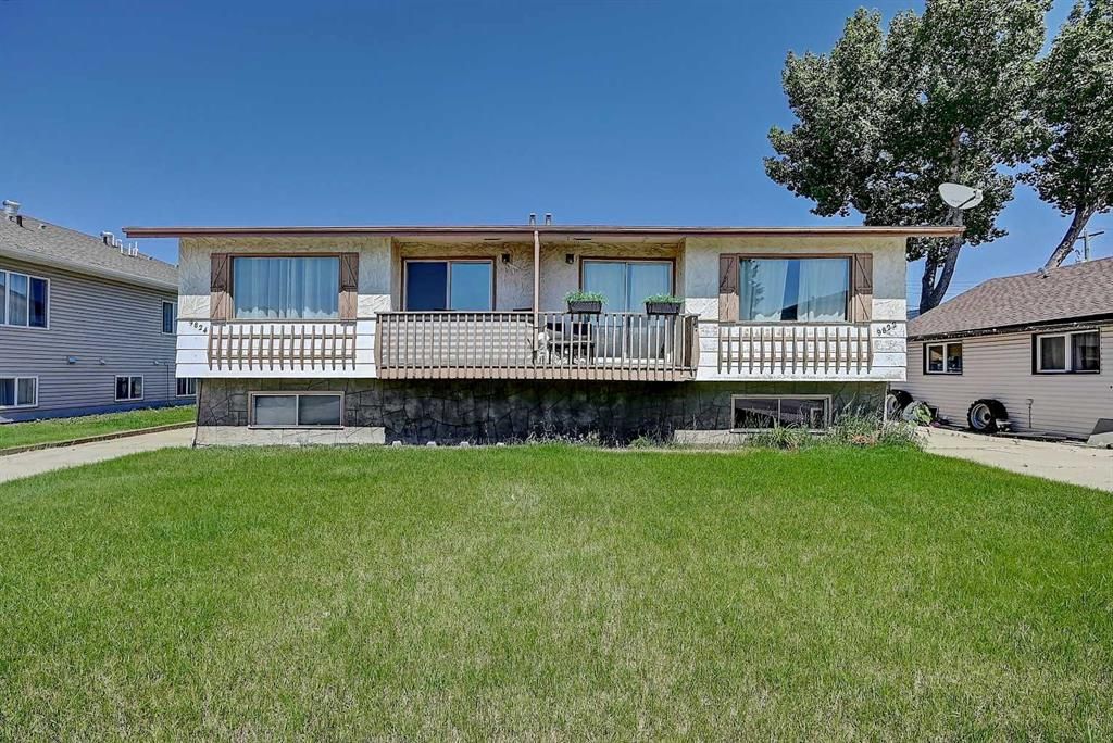 9822, 9824 96 Avenue  - Photo 1