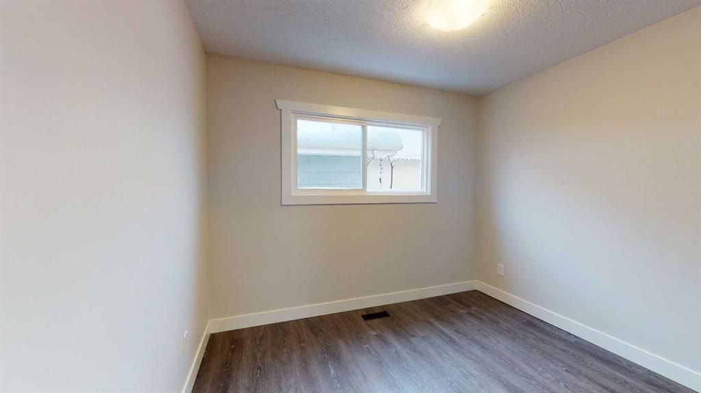 9730 117 Avenue  - Photo 15
