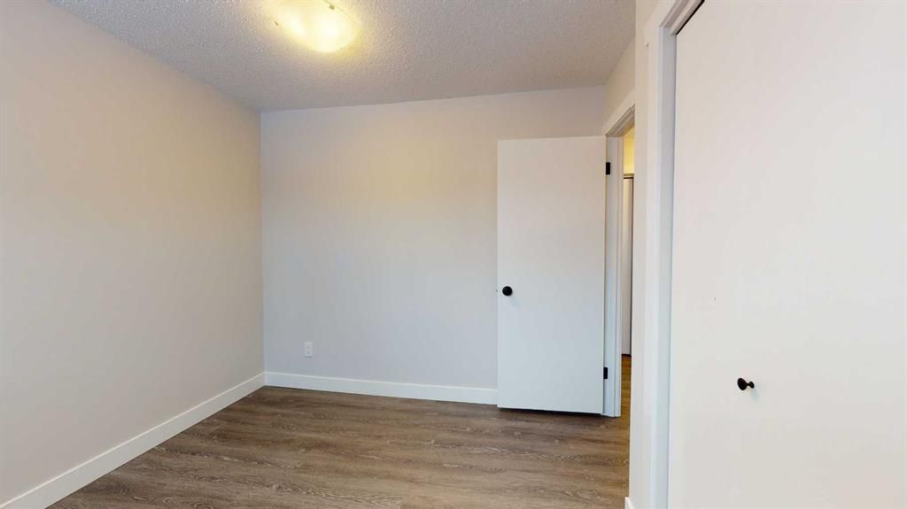 9730 117 Avenue  - Photo 19